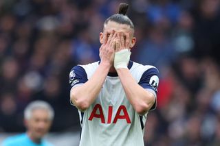 Surpriza neplăcută pregătită de Tottenham lui Radu Drăgușin, după ce se va recupera