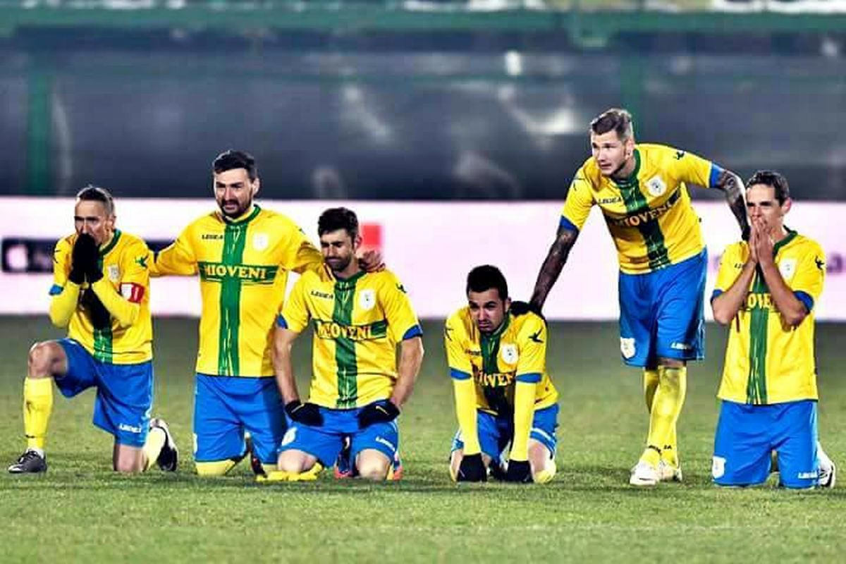 Mesaj-manifest după excluderea echipei din Liga 2 » Jucătorul-simbol i-a emoționat pe fani: „Dureros! Am trăit acest vis împreună!”