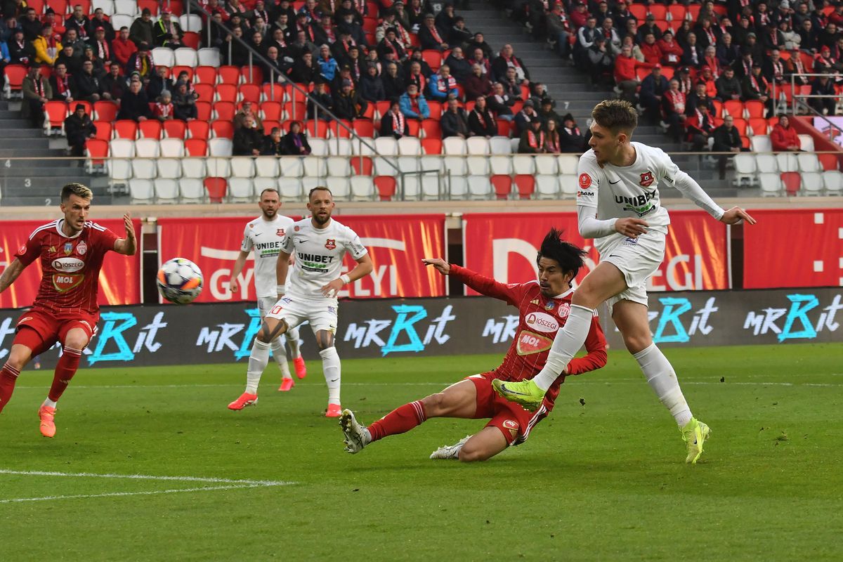 Repriza nebună din Sepsi - Hermannstadt poate să decidă play-off-ul! Meciul carierei pentru Ianis Stoica: hat-trick în 21 de minute » Clasamentul ACUM