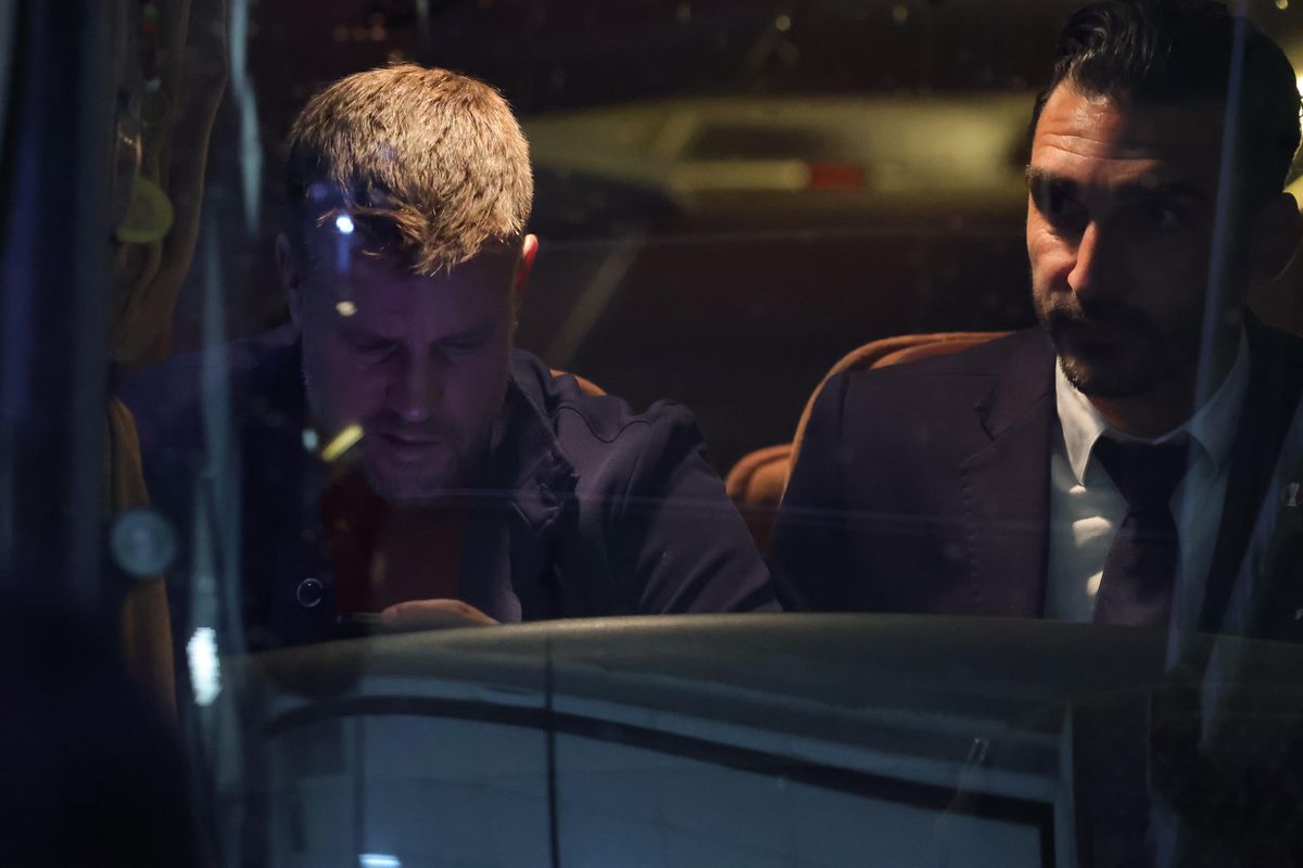 Faza serii: cum au fost surprinși Teia Sponte și ginerele lui Becali după PAOK - FCSB » Pintilii și Charalambous în ipostaze diferite