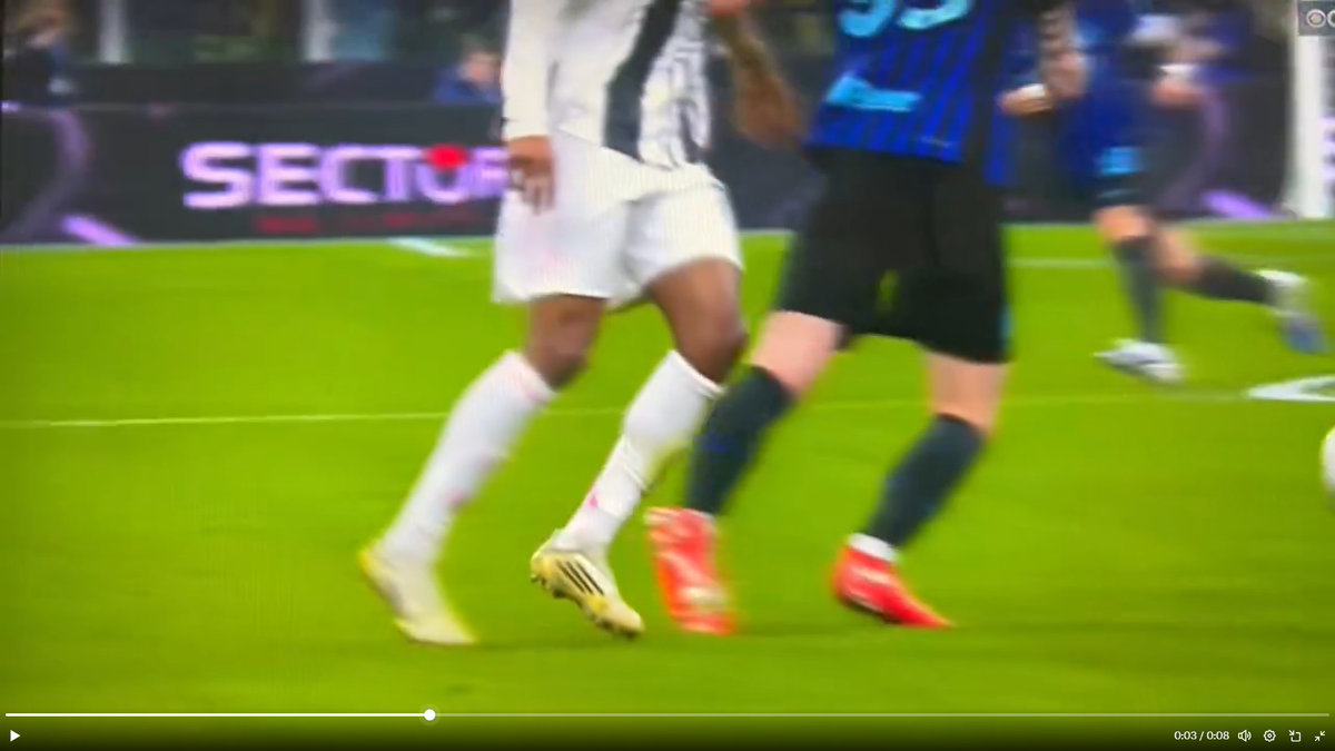Greșeală uriașă de arbitraj la Inter - Juventus » De ce NU a putut interveni VAR-ul