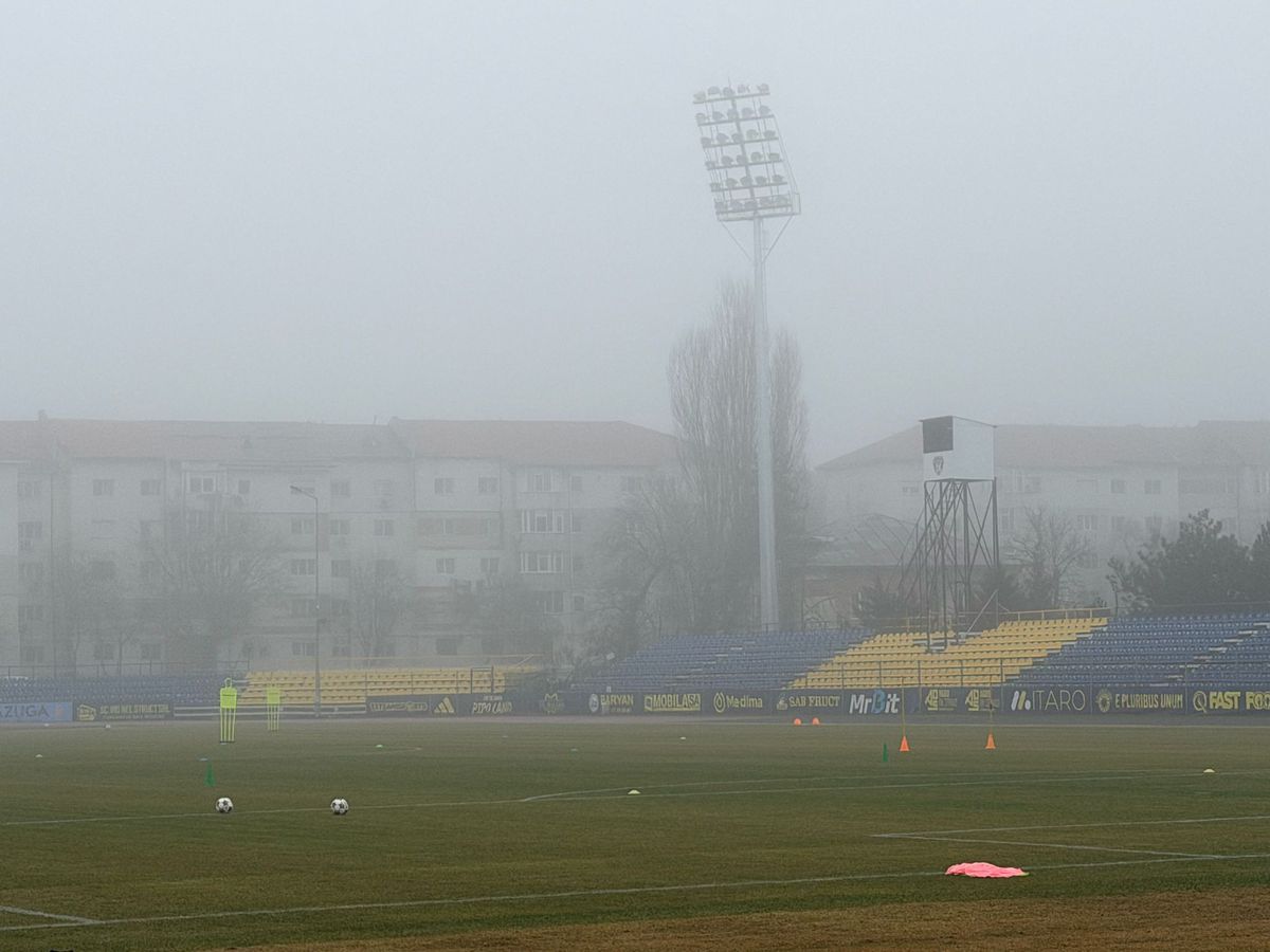 Nocturna montată pe stadionul „1 Mai” din Slobozia