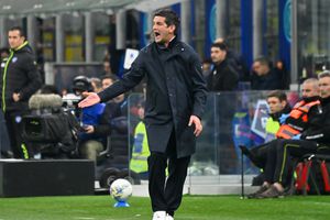 Inter - Juventus » Derby d'Italia pentru Cristi Chivu: Oaspeții rămân în 10 după o eroare uriașă de arbitraj!
