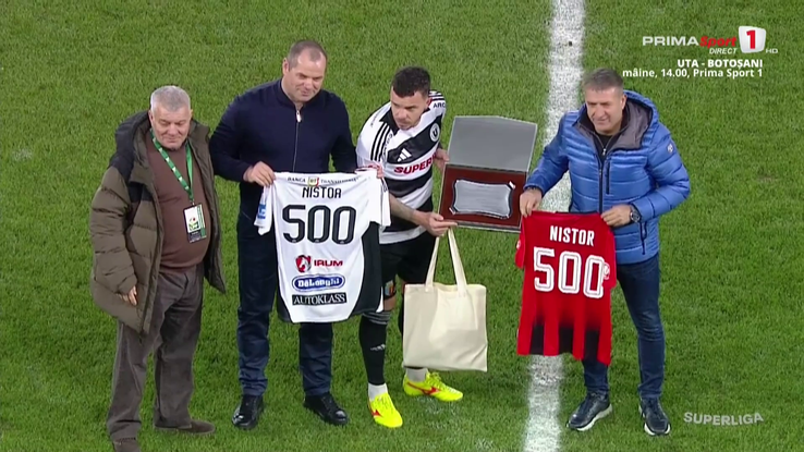 Dan Nistor (Universitatea Cluj) a jucat cel de-al 500-lea meci în Superligă. Înaintea partidei a primit tricouri și cadouri pentru a marca momentul istoric