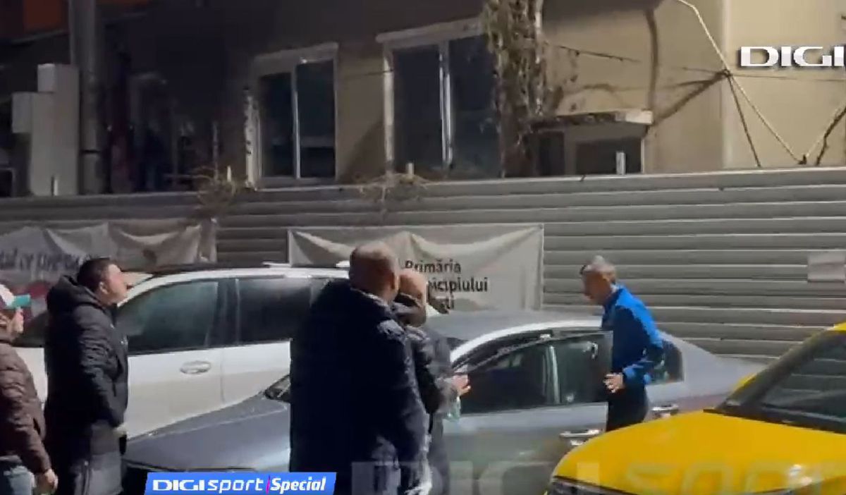 „Nesimțitule!” » Radu Petrescu, lăsat fără pază în parcare, la câteva minute după eroarea cât un loc în play-off