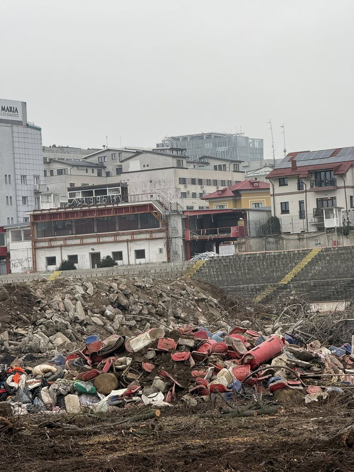 S-au reluat lucrările la noul stadion Dinamo » Cum merge demolarea