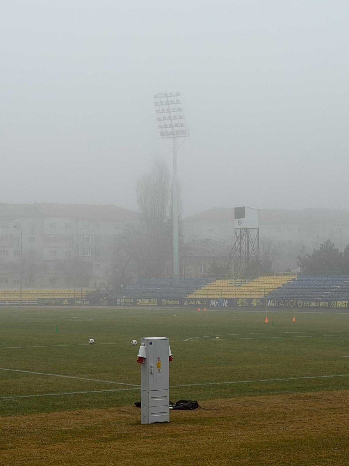 Nocturna montată pe stadionul „1 Mai” din Slobozia