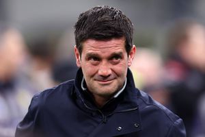 Toată Italia aștepta răspunsul lui Chivu la întrebarea: „A fost corectă eliminarea lui Kalulu?” » Ce a făcut antrenorul în fața jurnaliștilor