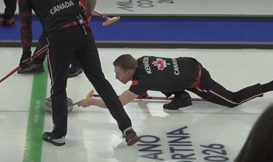Momentul care a stârnit scandalul la Jocurile Olimpice de iarnă Canada, acuzată că a trișat în proba de curling de la Jocurile Olimpice de iarnă