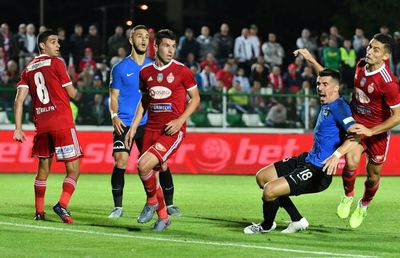 EXCLUSIV Cluburile din Liga 1, tot mai îngrijorate de criza coronavirus: „Nu știu ce soluții financiare vom mai găsi dacă se diminuează veniturile din drepturile TV”