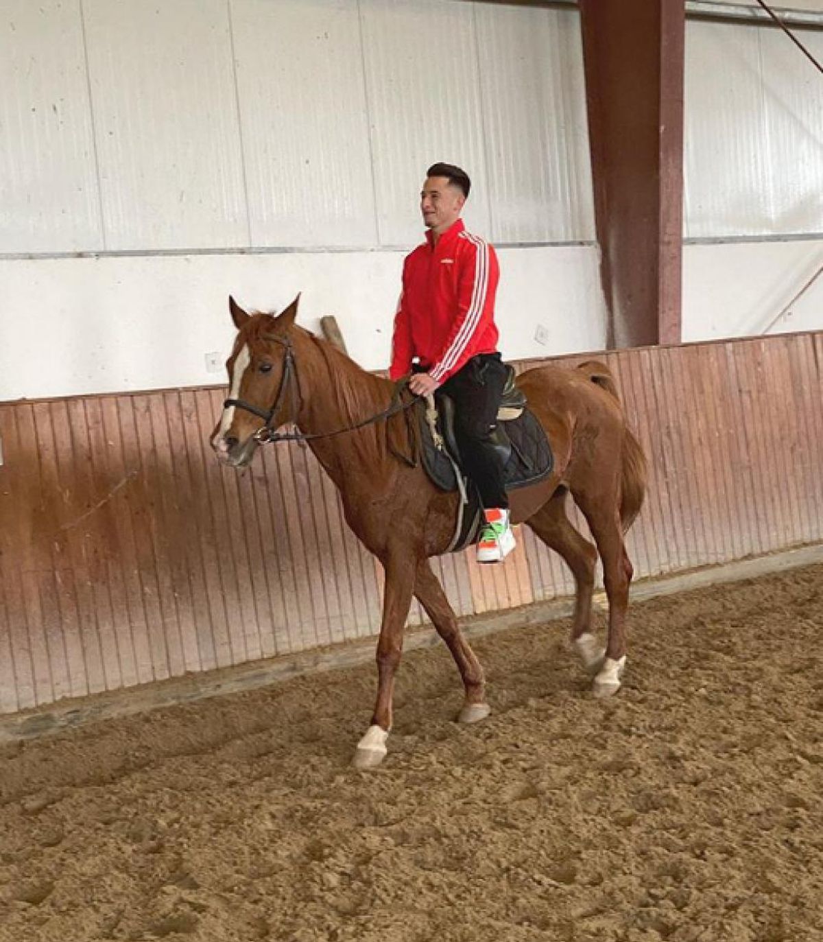 FOTO Olimpiu Moruțan nu ține cont de avertizări » Ce a făcut mijlocașul lui FCSB, în contextul pandemiei de coronavirus