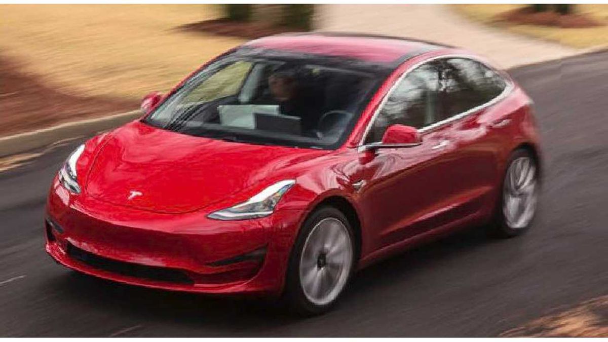 Elon Musk confirmă: Tesla Model Y nu primește un facelift anul acesta