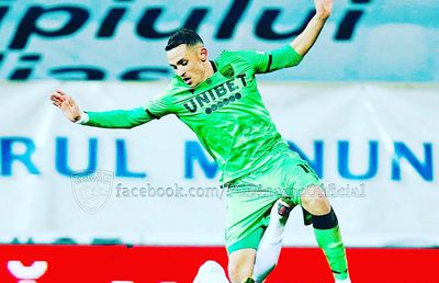 Continuă problemele pentru un jucător de la Dinamo: „Nu îmi dau pace, dar va trebui să trec peste dureri”