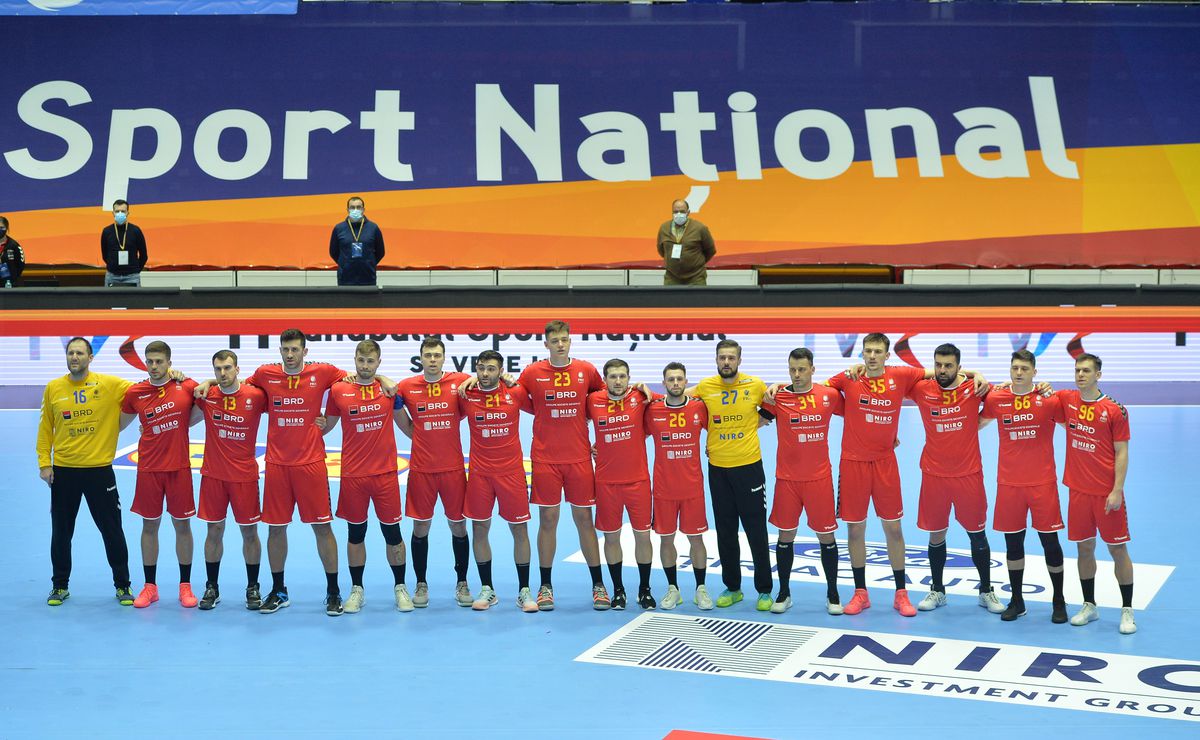 Naționala de handbal masculin a suferit cea mai rușinoasă înfrângere din istorie și își ia adio de la Euro!