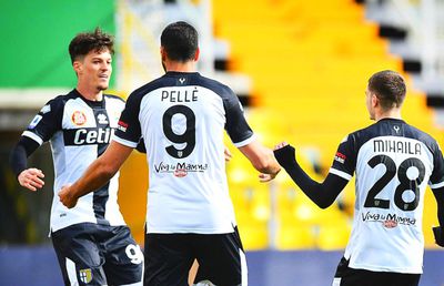 Fiul patronului miliardar de la Parma, dat gata de Mihăilă și Man: „Cum se zice în română?”