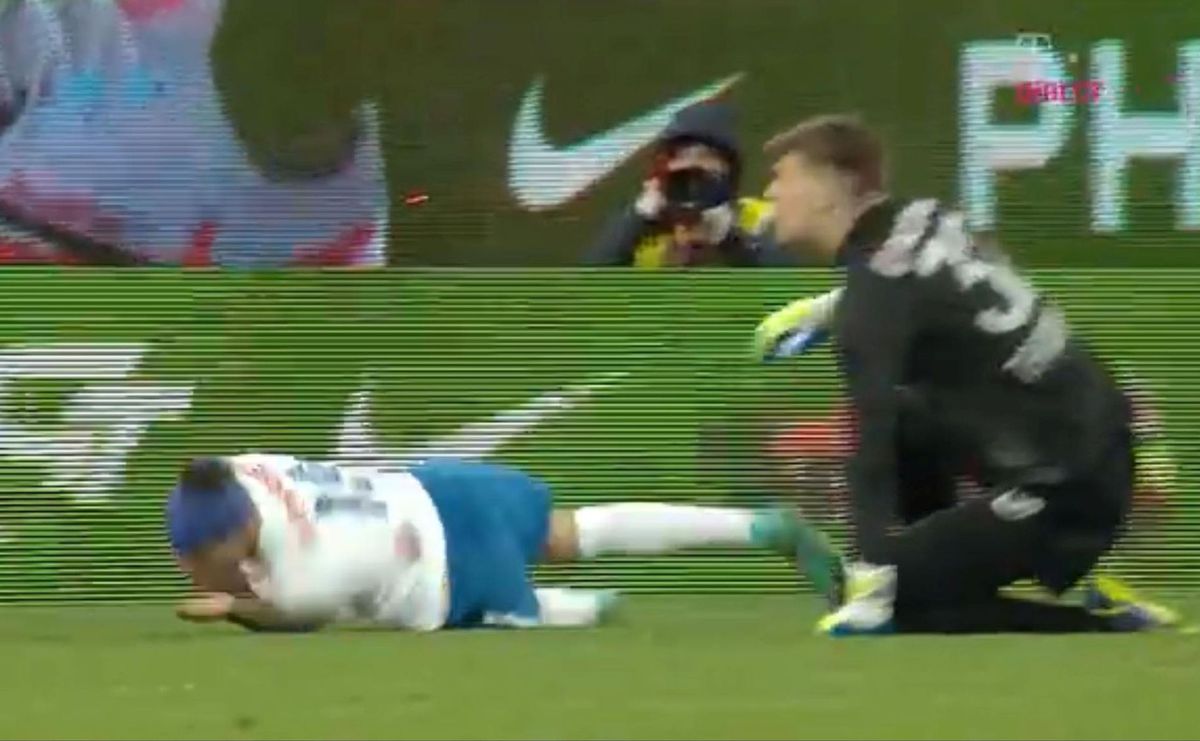 FCSB, iertată de un penalty cât casa în meciul cu Farul!