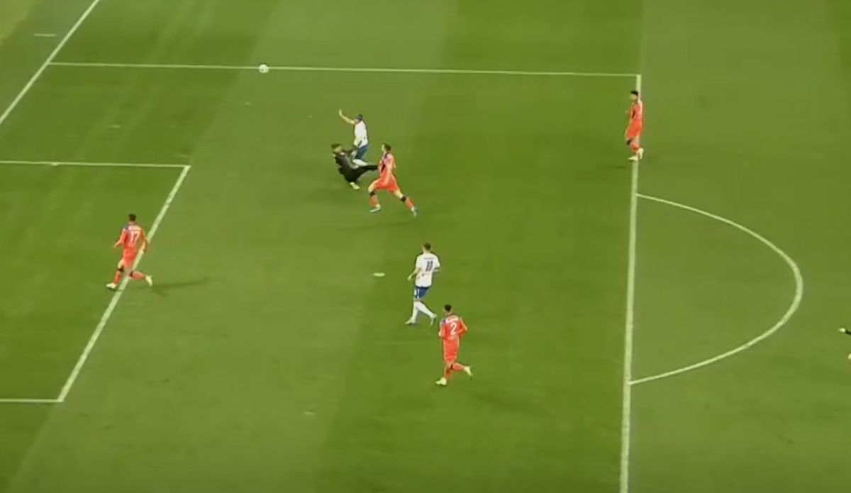 Gigi Becali contrazice 3 foști arbitri, după FCSB - Farul: „Ei pot spune ce vor. Dar eu așa o văd”