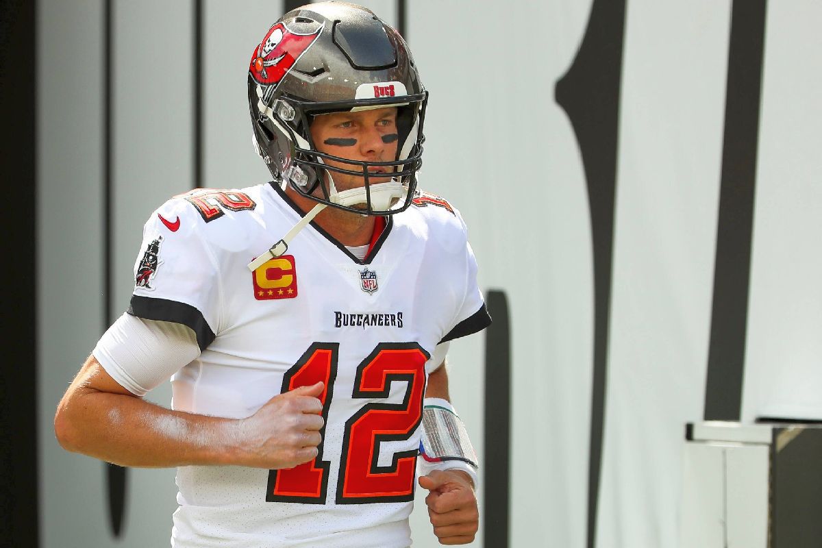 Legendarul Tom Brady s-a răzgândit! Revine pe teren, după ce-și anunțase retragerea: „Locul meu nu e în tribune”