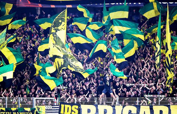 Incidente șocante în Franța! Un jucător bătut și amenințat cu cuțitul la pauză