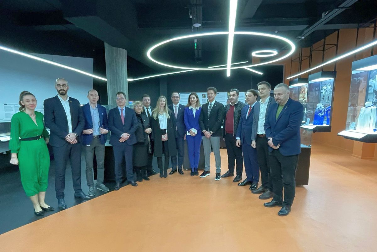 Gică Popescu: „Lăsați-l în pace pe Mazilu!” + „Au dat două goluri și îi faceți vedete”