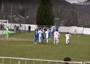 Întoarcerea puștiului mai talentat decât Tavi Popescu, care se lăsase de fotbal fiindcă nu mai avea chef: gol extraterestru dat în weekend