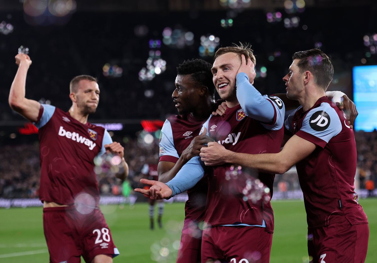 Xabi Alonso a făcut-o din nou! Recordul lui Leverkusen rămâne intact după o revenire ULUITOARE în Europa League! Cine s-a calificat în sferturi + când e tragerea la sorți