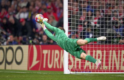 Moldovan a asistat la demonstrația impresionantă a lui Oblak: „SuperJan a zburat mai sus ca niciodată, a sfidat limitele posibilului”