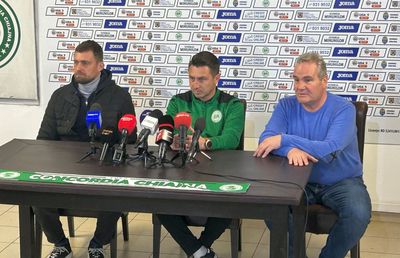 N-au mai avut loc la masă :) » Gabi Tamaș și Ilie Poenaru, prezentați la Chiajna: „Am discutat și cu Dinamo”