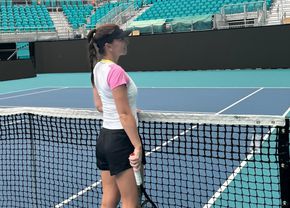 Simona Halep trage tare la antrenamente » A intrat prima dată pe terenul central al turneului din Miami
