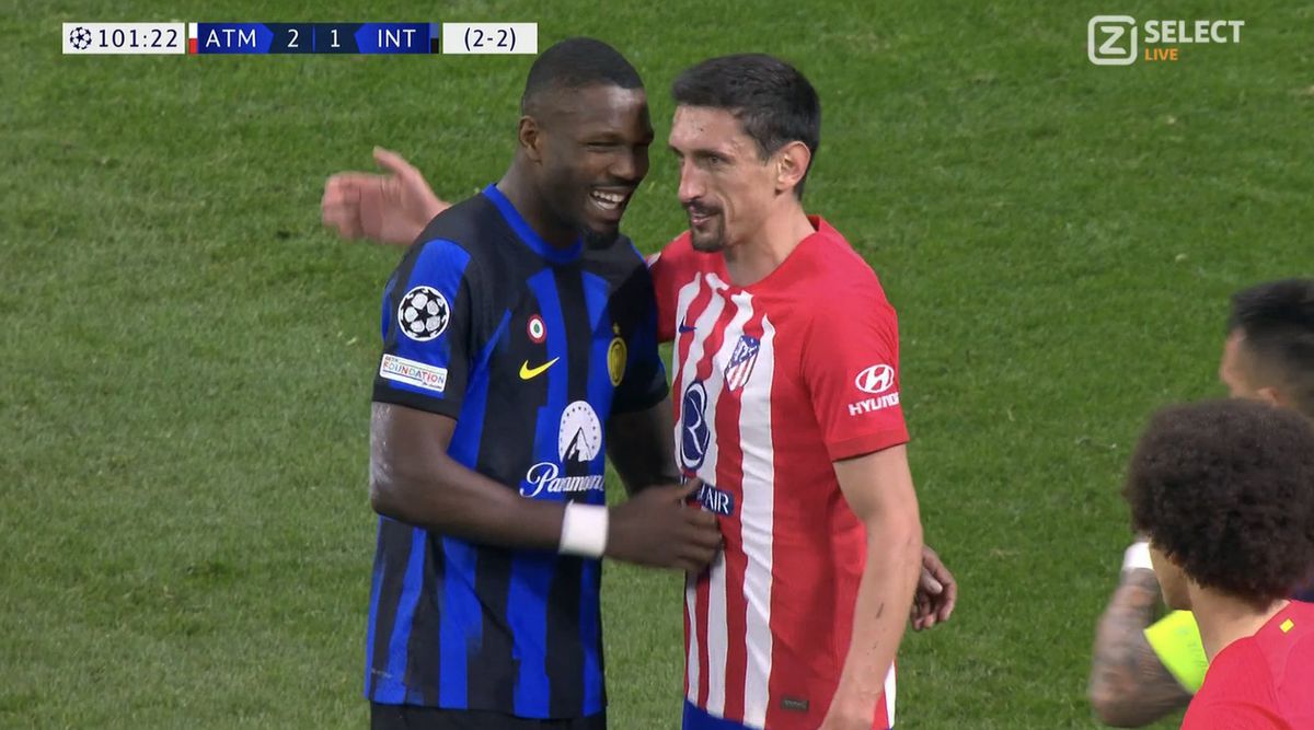 Gest inimaginabil la Atletico - Inter » Comentatorul român, scandalizat în direct: „Ce e porcăria asta?!”