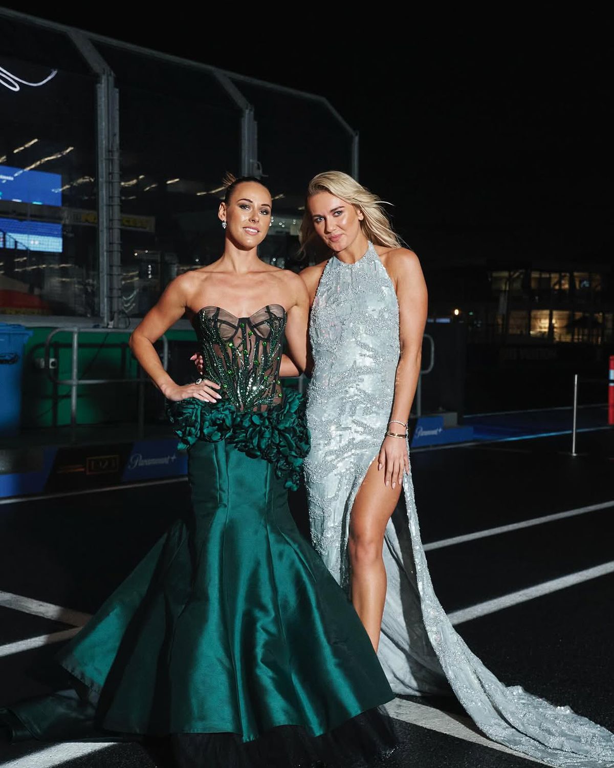 Apariție strălucitoare pe grilă a unei campioane olimpice la înot înainte de Marele Premiu de Formula 1 de la Melbourne