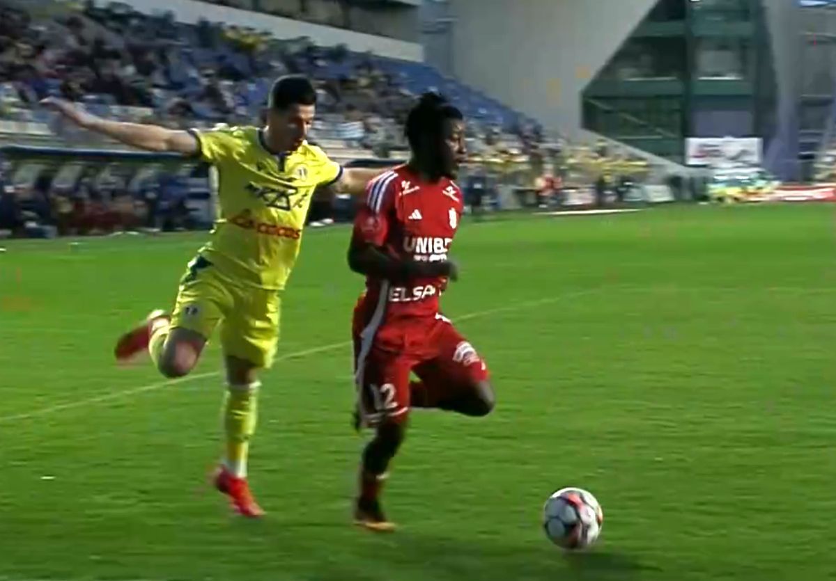 Cea mai mare ratare a campionatului?! Lui Leo Grozavu nu i-a venit să creadă: a răbufnit la margine