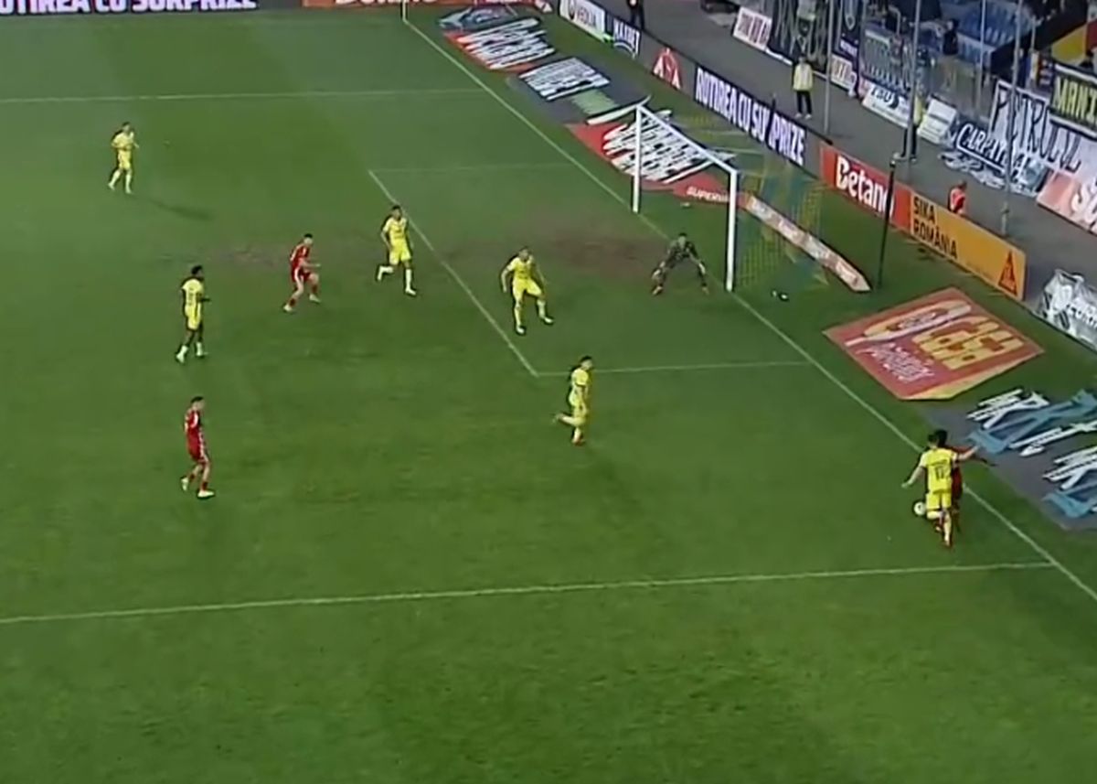 Cea mai mare ratare a campionatului?! Lui Leo Grozavu nu i-a venit să creadă: a răbufnit la margine