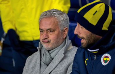 Jose Mourinho suspectează o conspirație după meciul cu Ianis Hagi: „Nu ne-au dat trei penalty-uri! Sper să nu fie...”