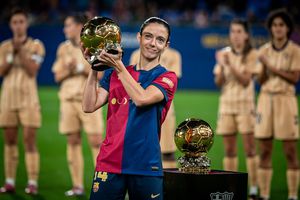 Povestea celei mai bune jucătoare din lume » Vedeta Barcelonei juca fotbal cu băieții în copilărie, acum e dublă câștigătoare a Balonului de Aur: „Ca un tsunami”