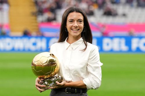 Care sunt fotbalistele nominalizate la câștigarea Balonului de Aur