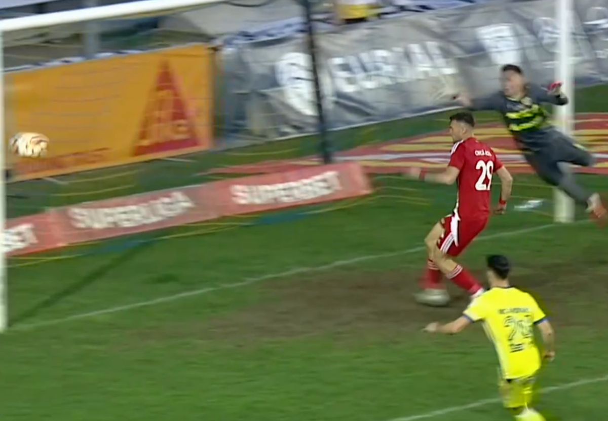 Cea mai mare ratare a campionatului?! Lui Leo Grozavu nu i-a venit să creadă: a răbufnit la margine