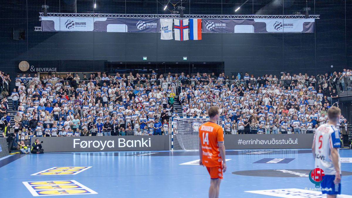Imagini senzaționale din Insulele Feroe » Noua sală polivalentă, FULL la un rezultat mare din preliminariile Euro 2026 de handbal masculin