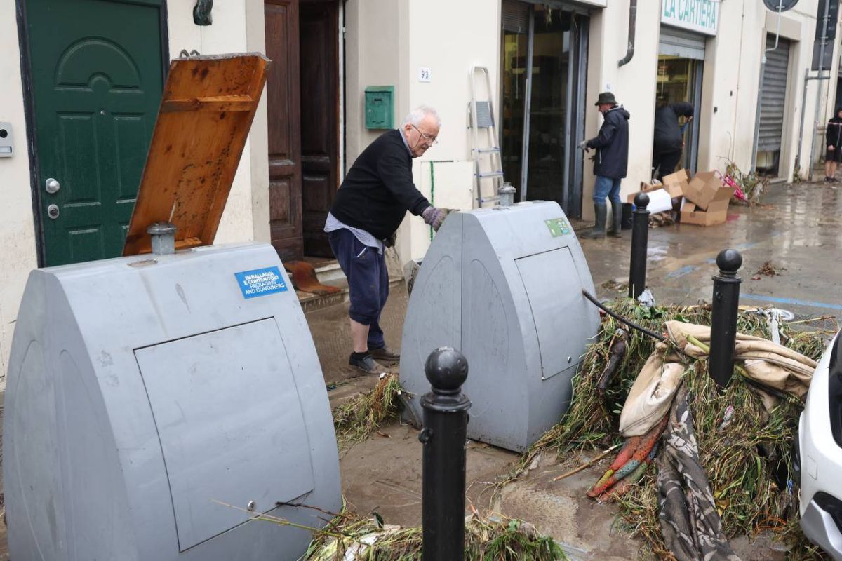 S-a cerut amânarea meciului Fiorentina - Juventus » Imagini incredibile de la furtunile care au lovit în plin zona și pun în pericol fotbalul