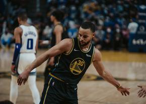 Stephen Curry a realizat o performanță unică în istoria NBA! Numărul incredibil de coșuri de 3 puncte la care a ajuns: „E ca o balerină”