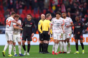 Leverkusen - Bayern, o nebunie de meci! Două „roșii”, goluri anulate și multă tensiune! Clasament în Bundesliga