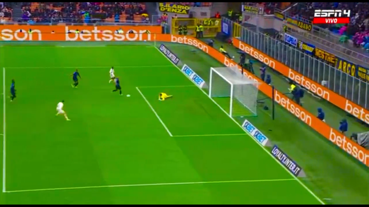 DOUĂ cuvinte! Ce i-a strigat Chivu arbitrului, după eliminare