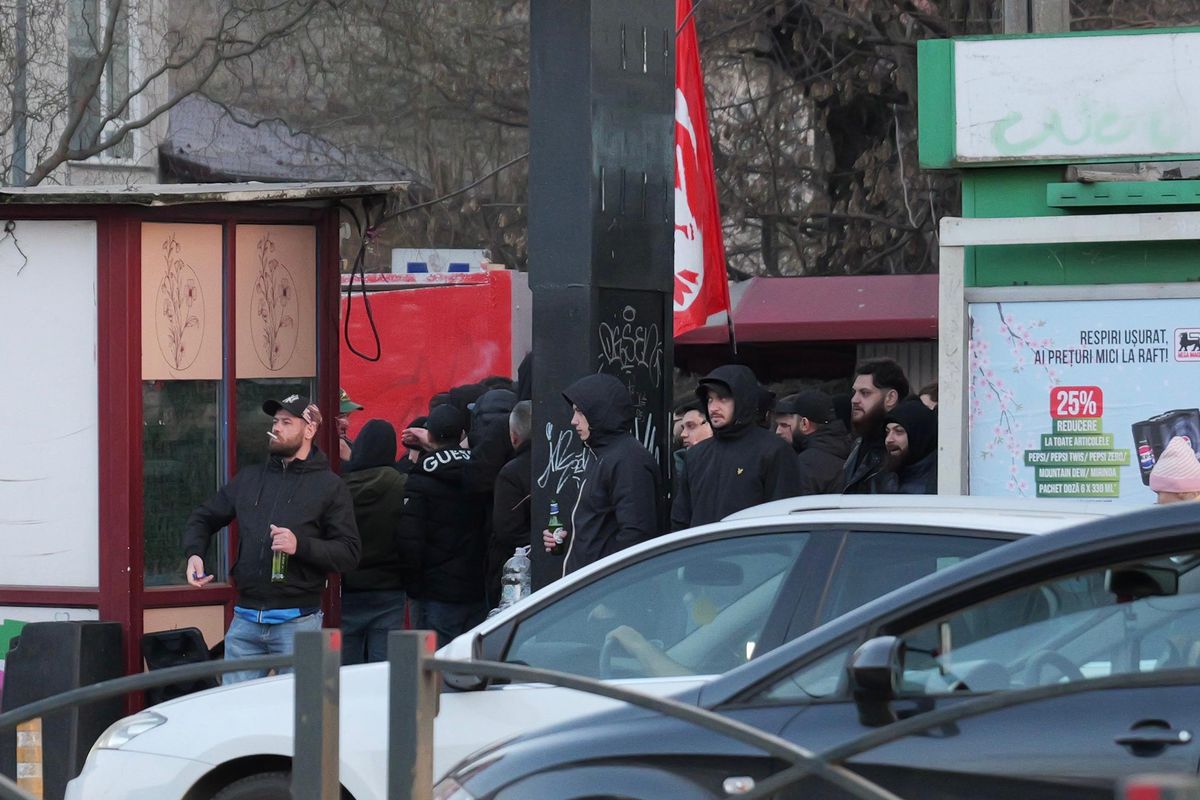 Rapid - Dinamo, corteo organizat de fanii „câinilor” înaintea ciocnirii din Giulești + imagini înaintea partidei