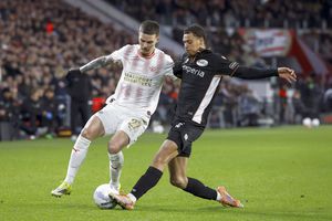 Dennis Man și PSV au ratat primul glonț! Eșec surprinzător în Olanda: titlul rămâne după colț