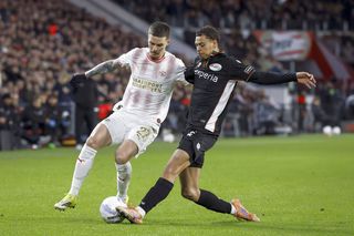 Dennis Man și PSV au ratat primul glonț! Eșec surprinzător în Olanda: titlul rămâne după colț