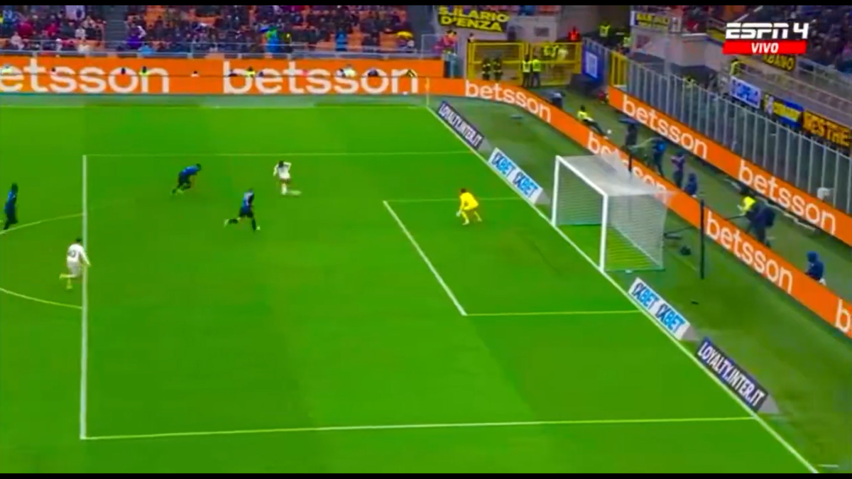 DOUĂ cuvinte! Ce i-a strigat Chivu arbitrului, după eliminare