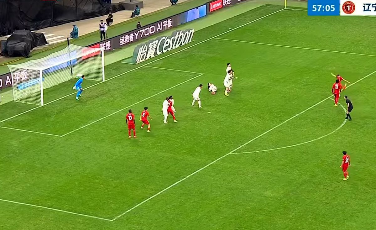 Cîmpanu, start spectaculos în China » Gol de 3 puncte din lovitură liberă