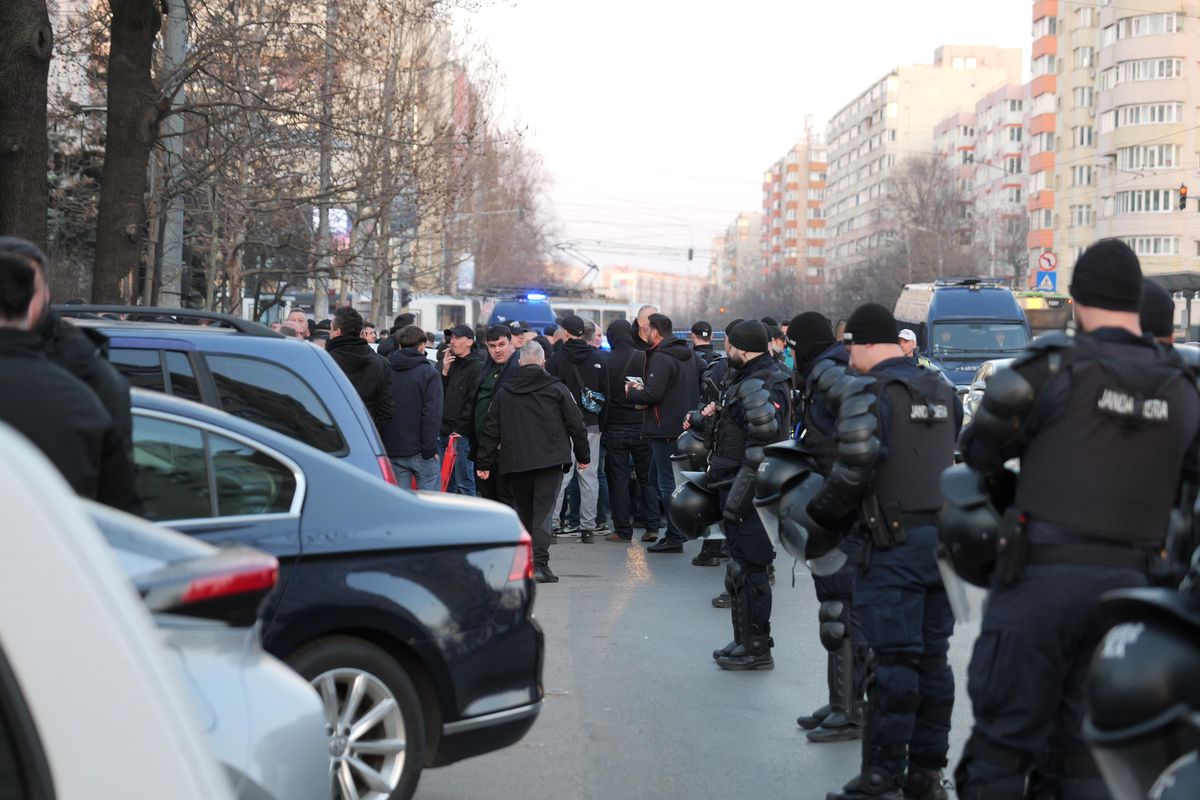 Rapid - Dinamo » Derby de titlu cu stadionul plin! Imagini și informații din Giulești