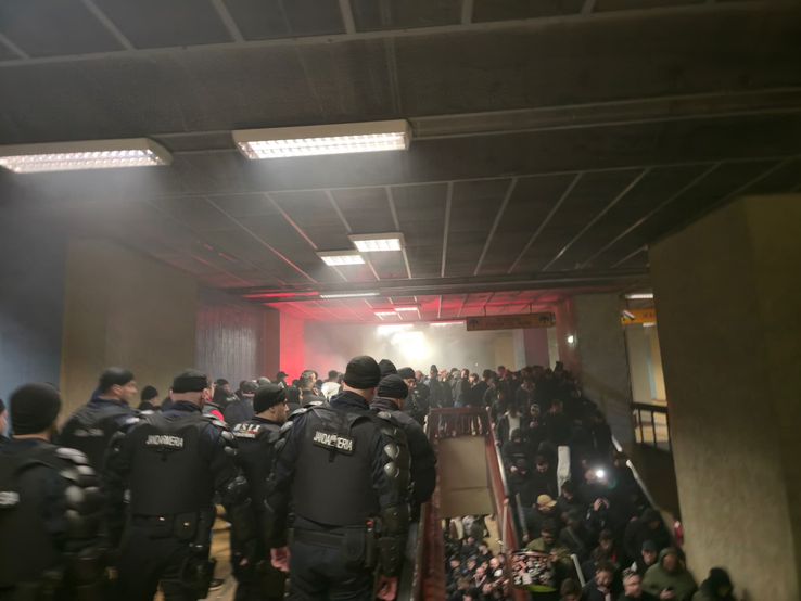 Rapid - Dinamo, corteo organizat de fanii „câinilor” înaintea ciocnirii din Giulești + imagini înaintea partidei // FOTO: GSP.ro