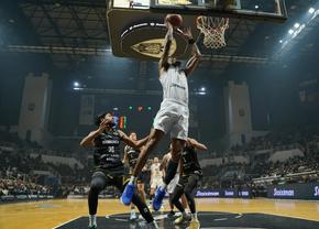 Derby-ul orașului a fost amânat după ce un fan al echipei a fost ucis de un suporter al rivalei